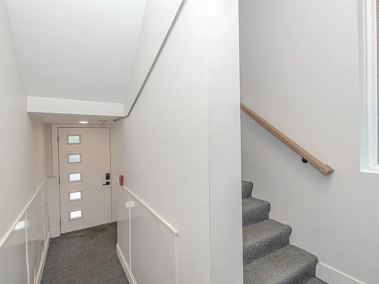 4530 Commonwealth St #1 — Photo 10