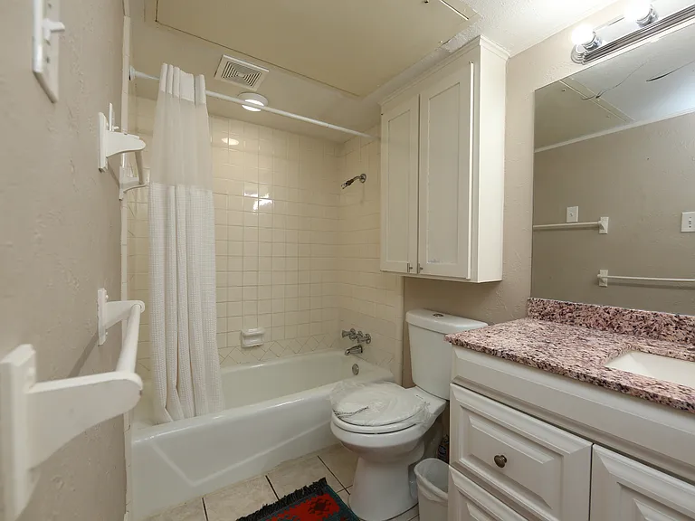 7727 Meadow Park Dr #111 — Photo 19