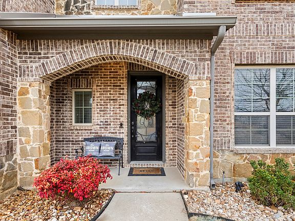 4th image of 5601 Cornelia Ct