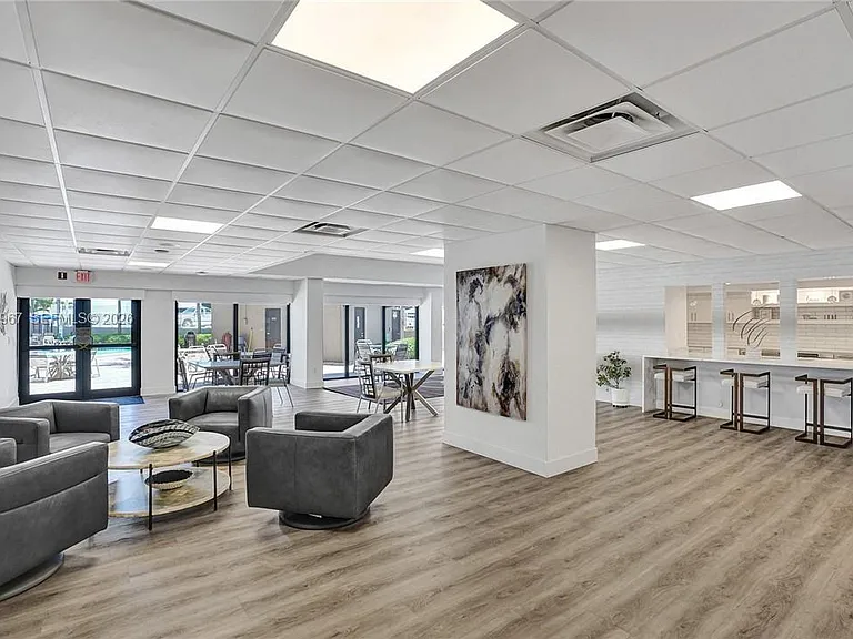 3800 Galt Ocean Dr #309 — Photo 31