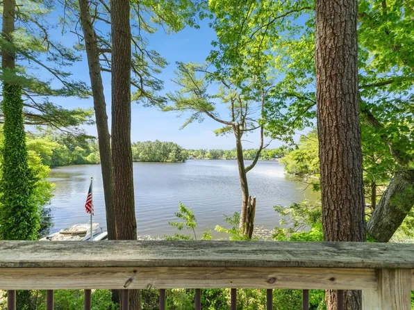 192 Furnace Ln, Pembroke, MA 02359