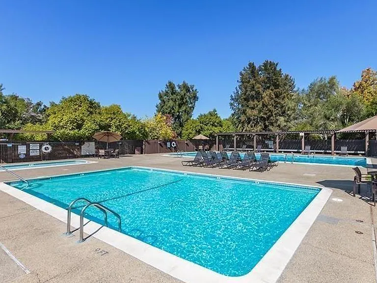 diving pool