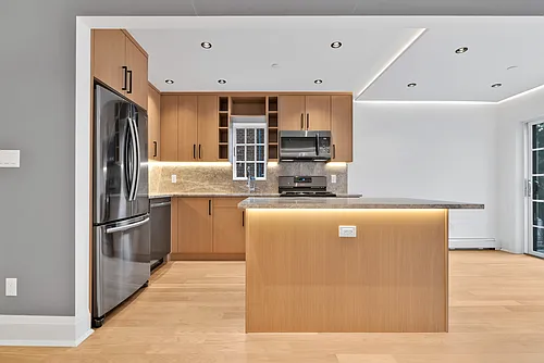 21-74 42nd St #2 Photo 1