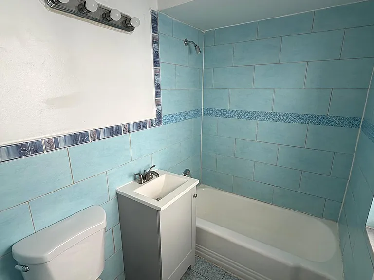 93 Wagner Pl #B2 — Photo 5