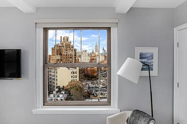 Sold by Compass | media 8