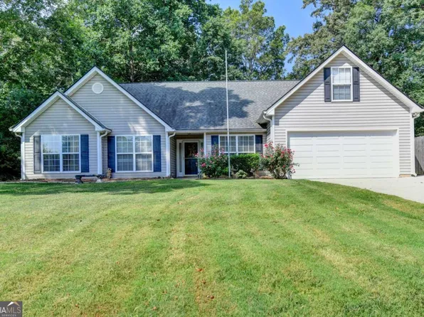 3143 Centurion Dr, Gainesville, GA 30506