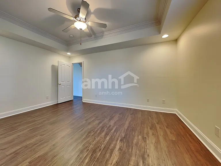 7800 Wisdom Ln — Photo 11