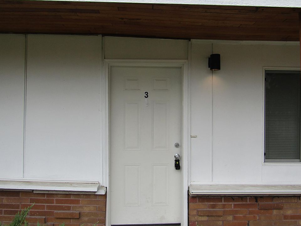1st image of 425 H St NE #1