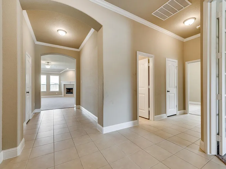 349 Strait Ln — Photo 4