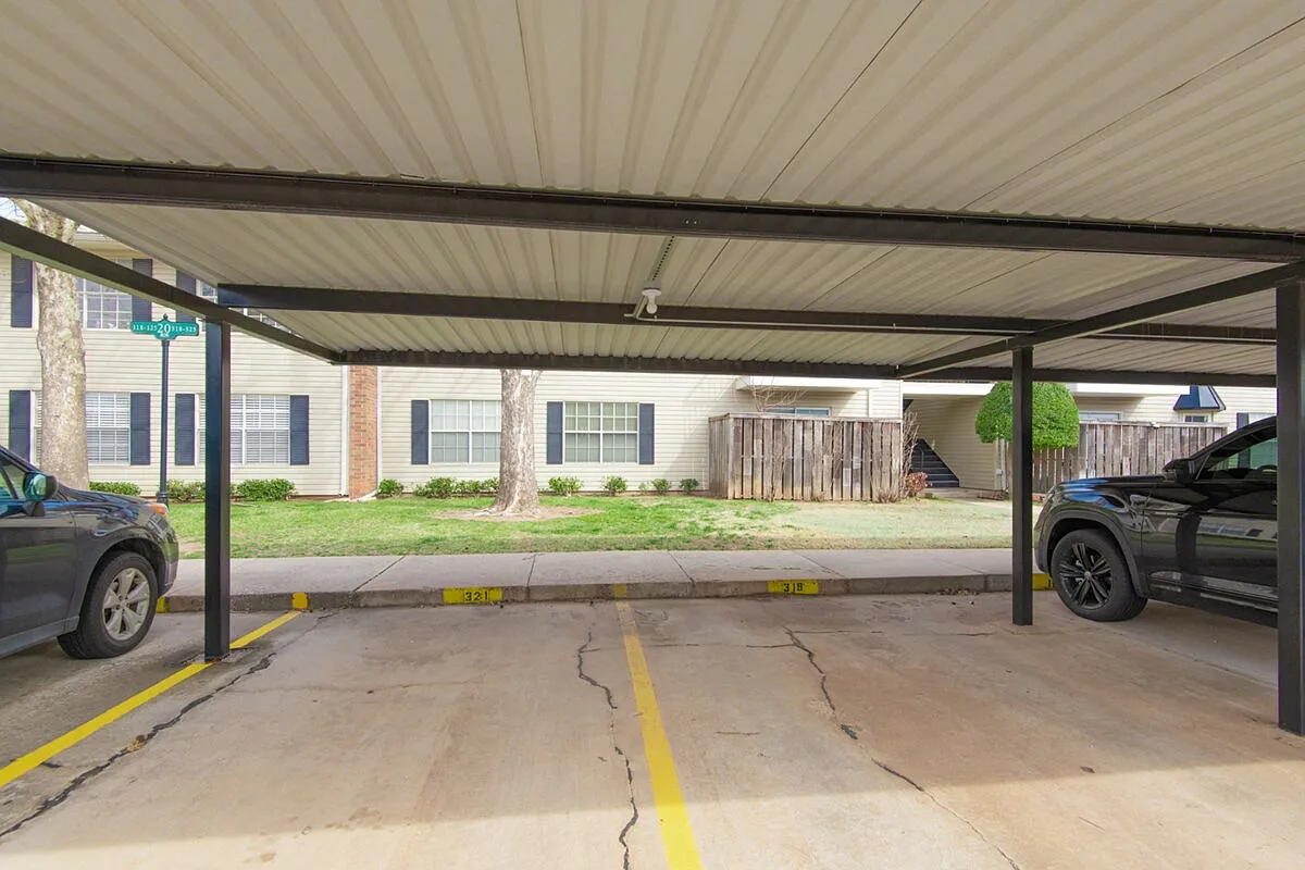 2 bed, 2.0 bath, 1050 sqft, $1,445 — Photo 3