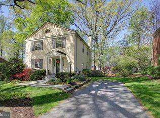 636 Blossom Dr, Rockville, MD 20850