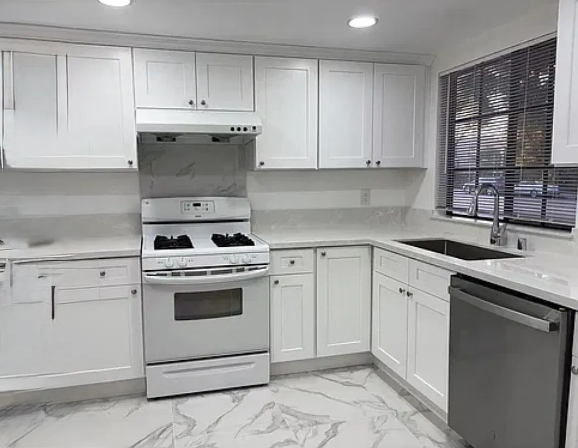 2 bed, 1013 sqft, $2,900 — Photo 3