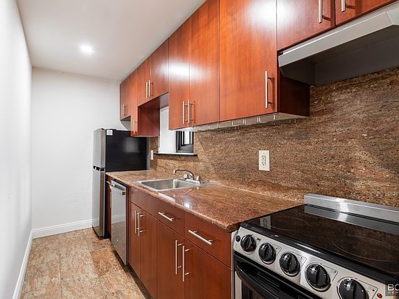 5th image of 382 3rd Ave #16B