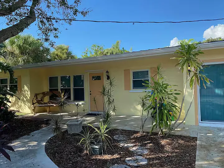 349 Avenida Madera — Photo 20