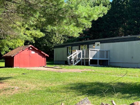 217 Island Ln