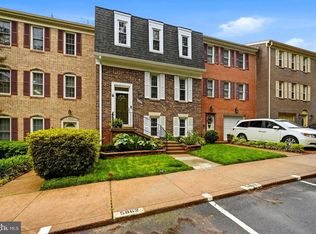 5862 Kara Pl, Burke, VA 22015