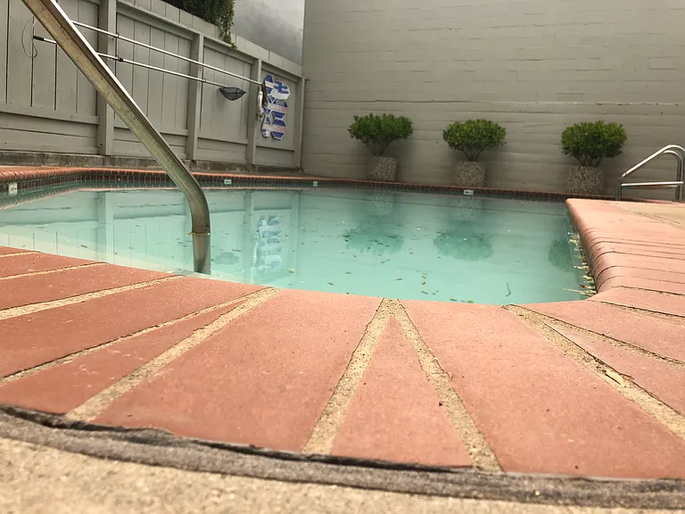 520 Elm Street Apts — Photo 12