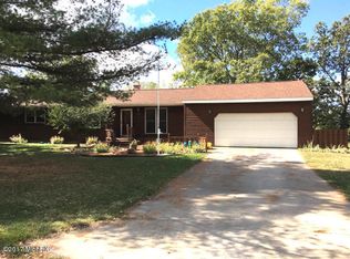 154 Gail Ann Dr, Coldwater, MI 49036