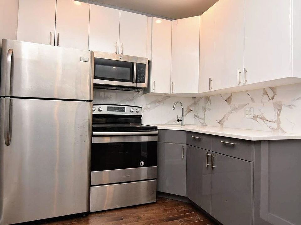 2nd image of 14 Thayer St #5FV