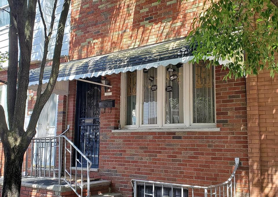 1st image of 2611 S Hutchinson St
