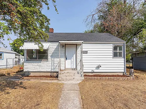 5108 N Elm St Photo 1