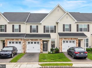 425 Cherry Blossom Ln, Eagleville, PA 19403