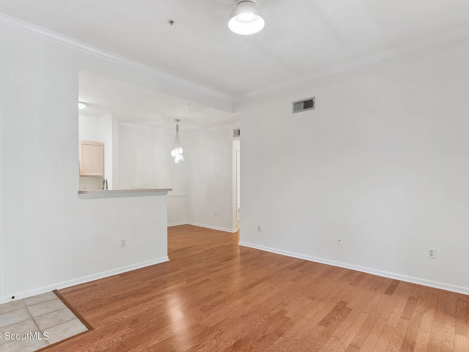 1 bed, 1.0 bath, 592 sqft, $2,100 — Photo 4