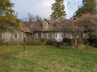 26083 Coshocton Rd, Howard, OH 43028