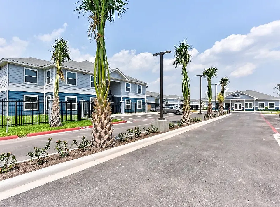1205 N Mile 1 E #402