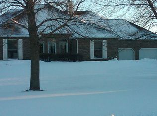 39W437 Abilene Trl, Elgin, IL 60124