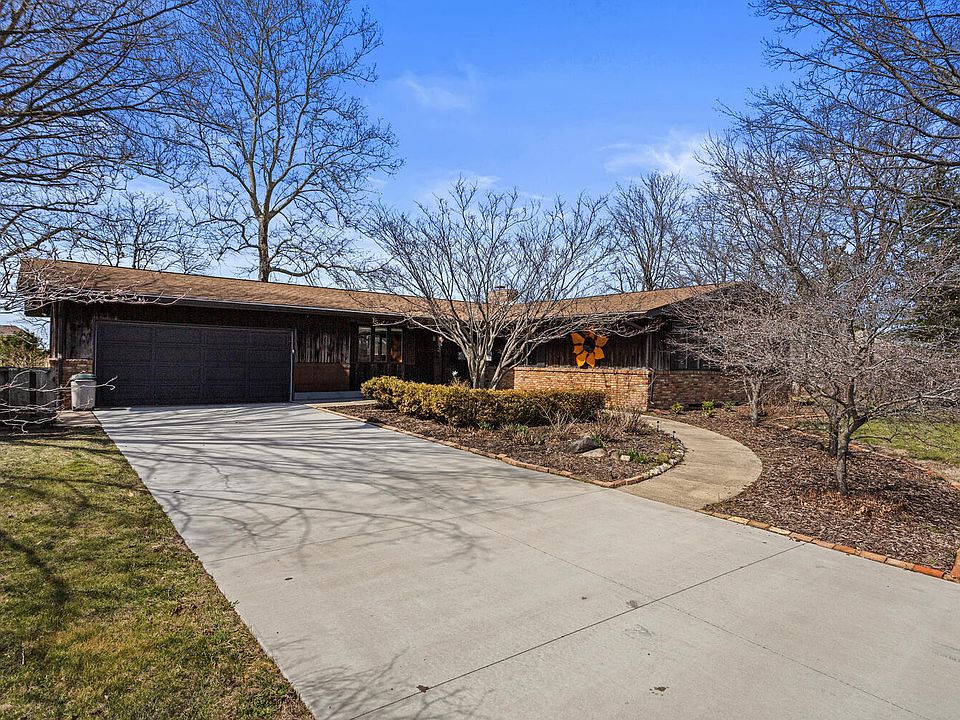 1st image of 3301 S Prospect Ave