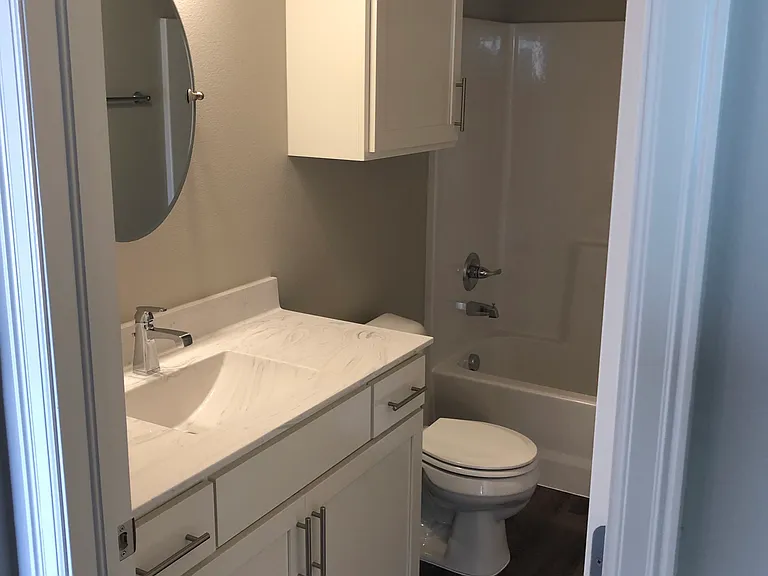 14310 S New Haven Ave — Photo 14