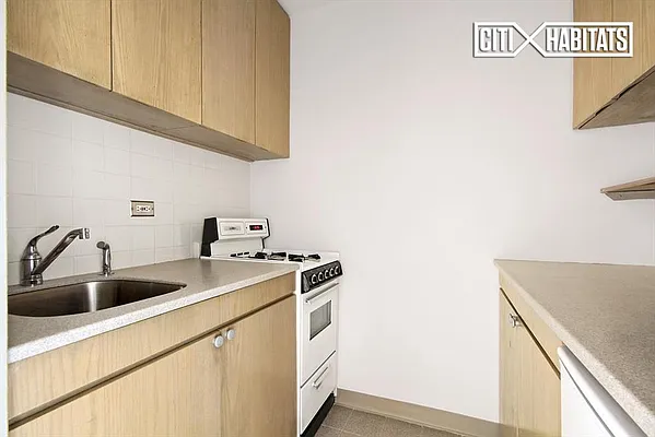 Sold by Citi Habitats | media 14