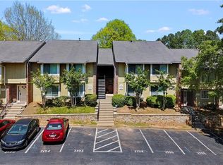 2196 Palmyra Dr SE, Marietta, GA