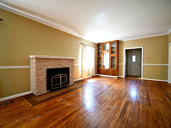5th image of 705 Church Ave