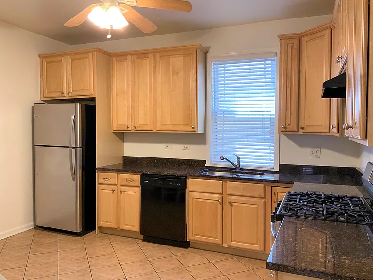 3655 N Kimball Ave — Photo 8