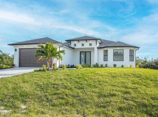 3807 27th St SW, Lehigh Acres, FL 33976