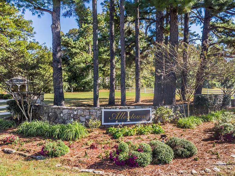 Allentown Park — Photo 20