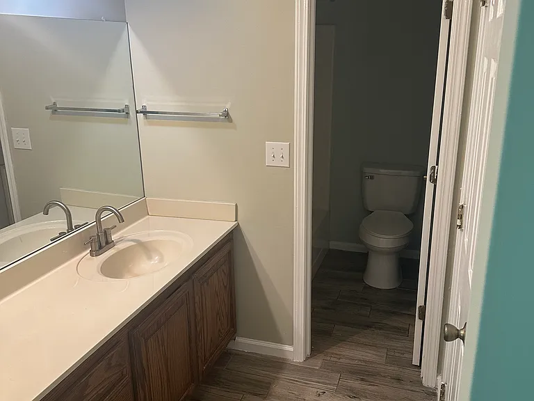 1700 Calvary View Ln — Photo 12