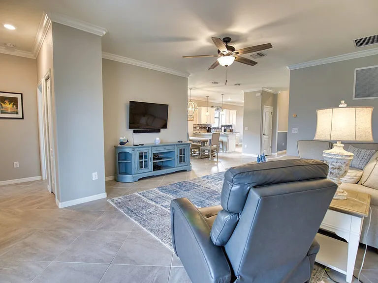 10187 Crooked Creek Dr — Photo 33
