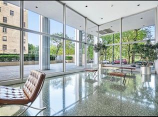 2400 N Lakeview Ave APT 709, Chicago, IL 60614