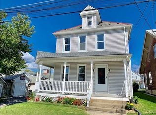 23 Evergreen St, Nazareth, PA 18064