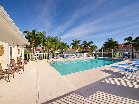 5th image of 8607 Villanova Dr #2301