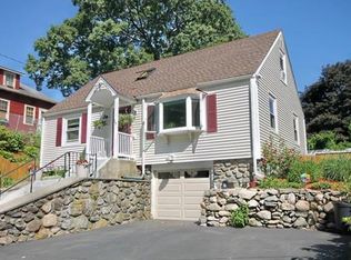 29 Sylvester St, Lawrence, MA 01843