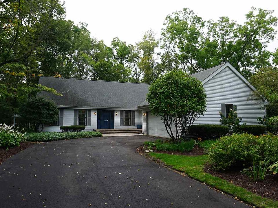1st image of 2542 Point O Woods Dr