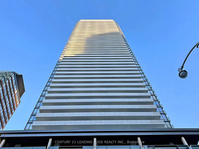 501 Yonge St #5102 — Photo 1