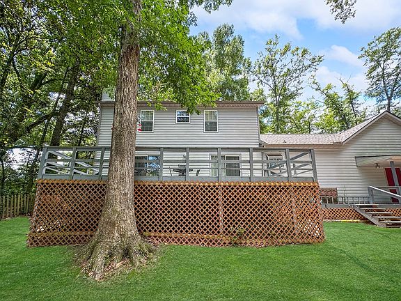 2nd image of 501 Wildwood Dr