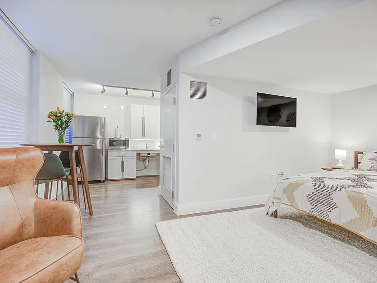 2901 Connecticut Ave NW — Photo 27