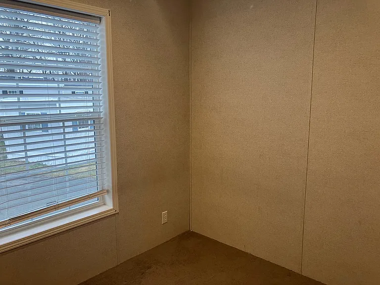 166 Broadmore Dr — Photo 8