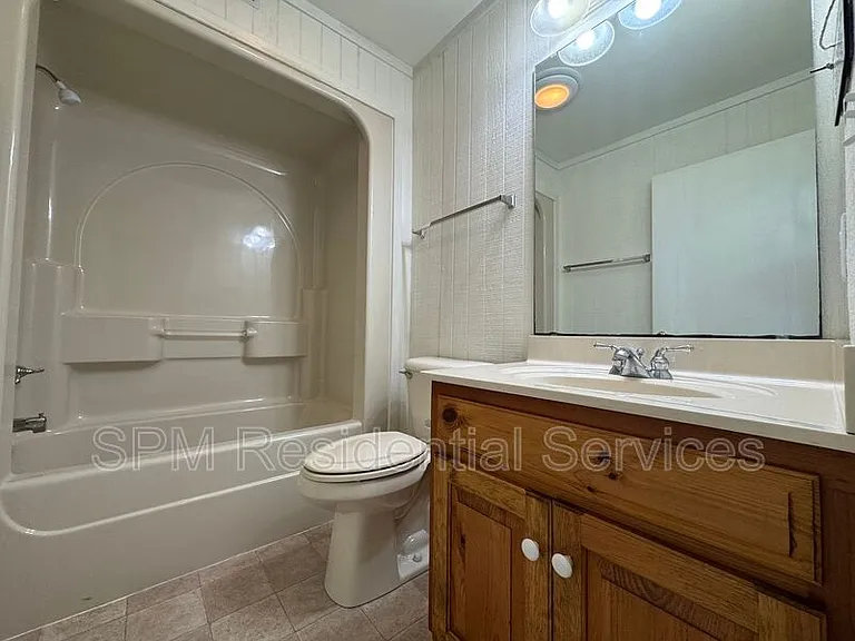1154 Monroe Ln — Photo 28